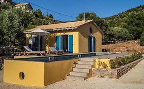 Throisma Villa In Asos